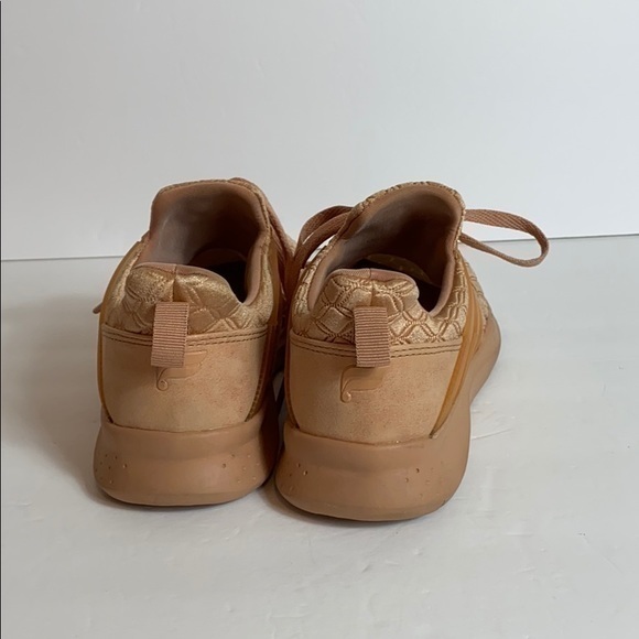 Fabletics Pink/Coral Colored Tennis Shoes - Picture 3 of 8